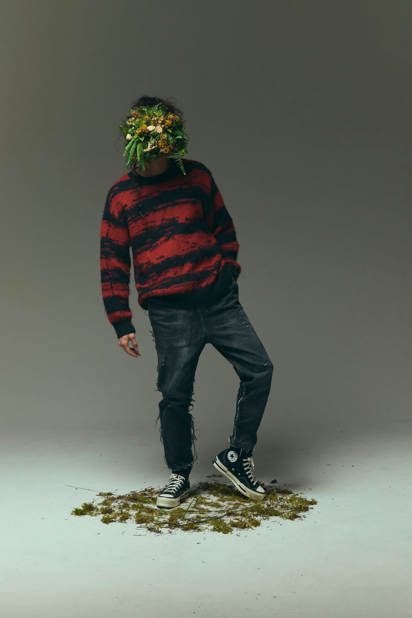 DISTORTED STRIPE KNIT