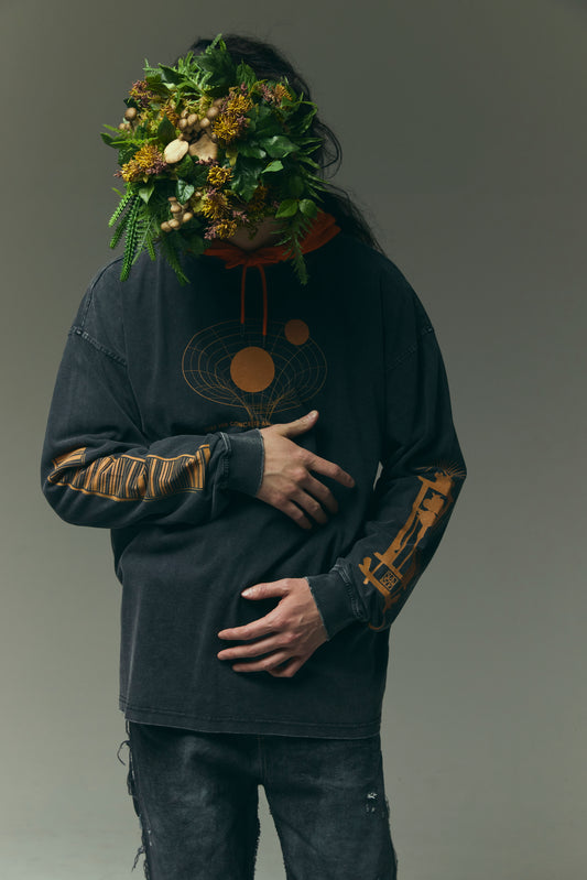 WORMHOLE LONG SLEEVE TEE