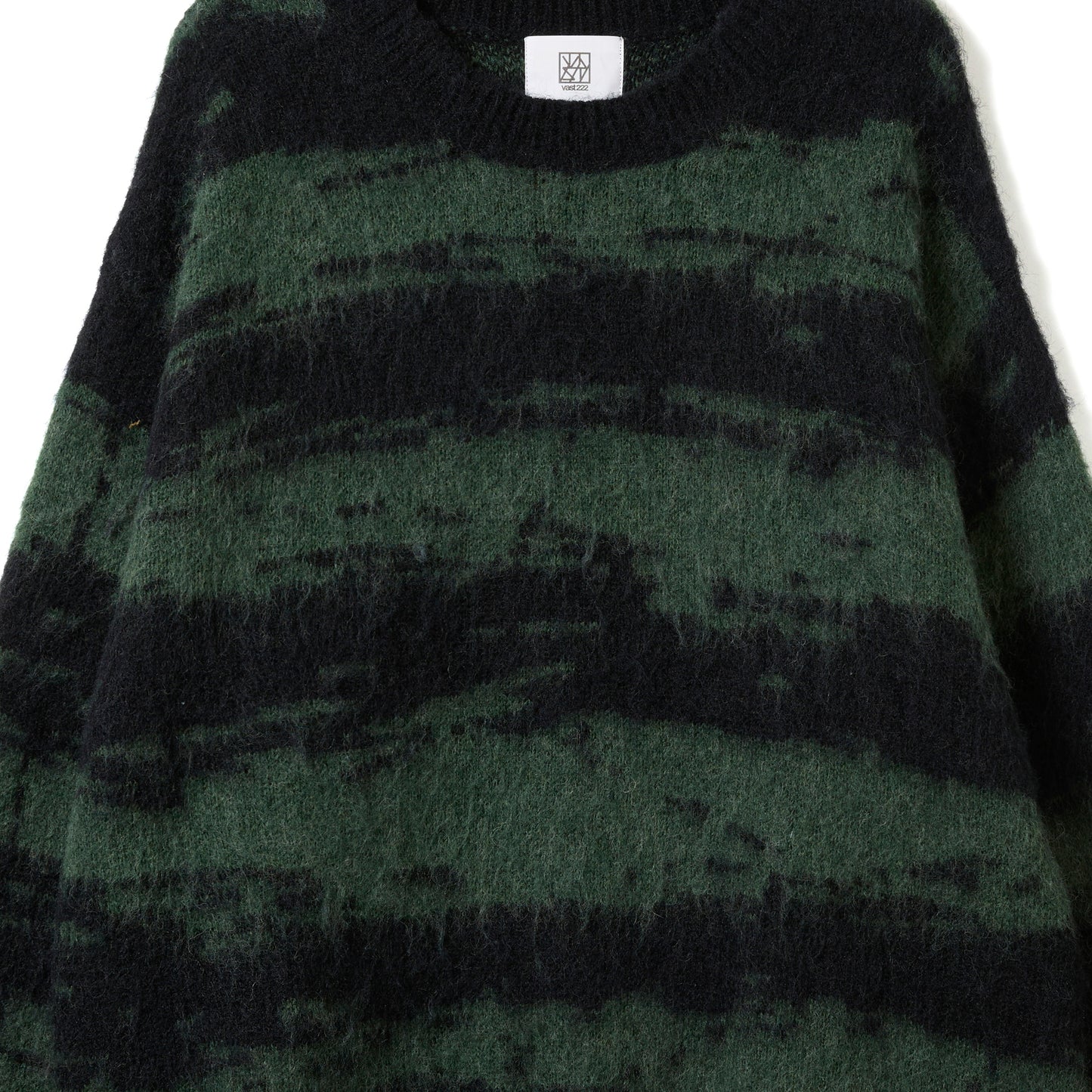 DISTORTED STRIPE KNIT