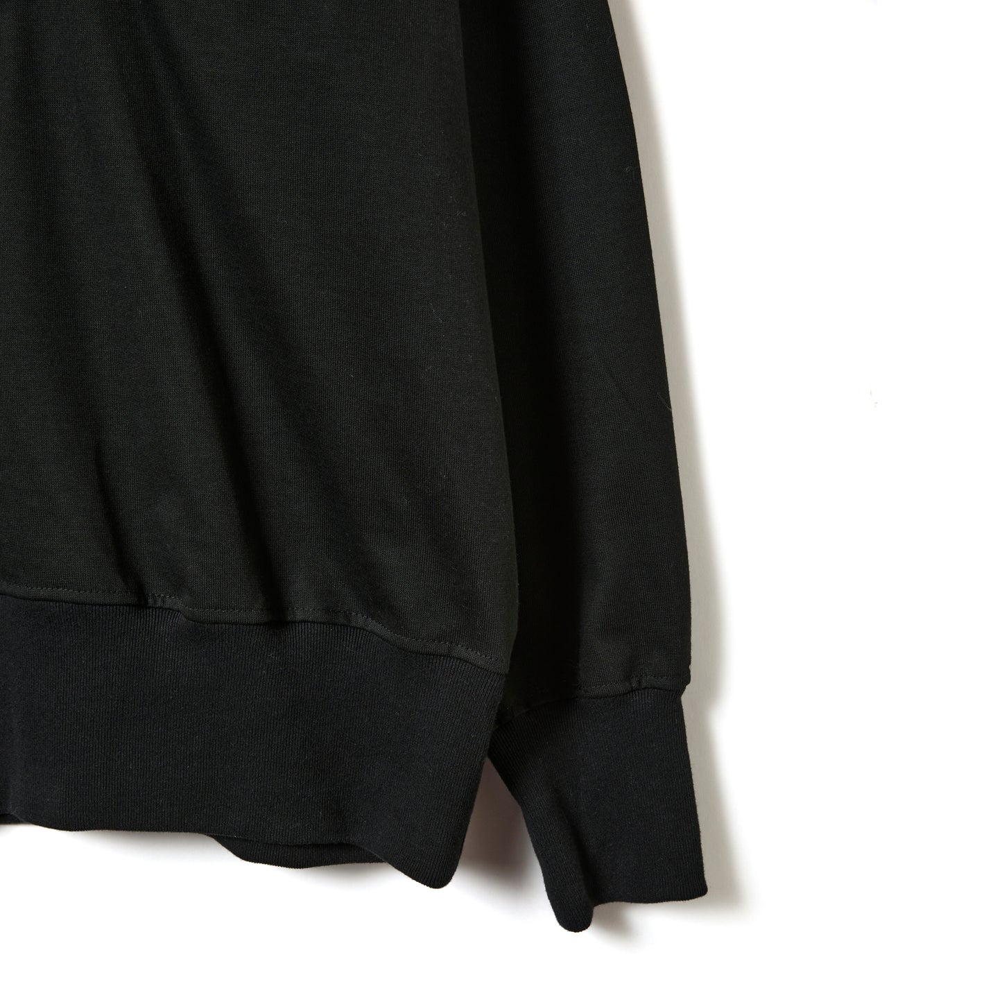 ROUND CUT HALF ZIP TOPS