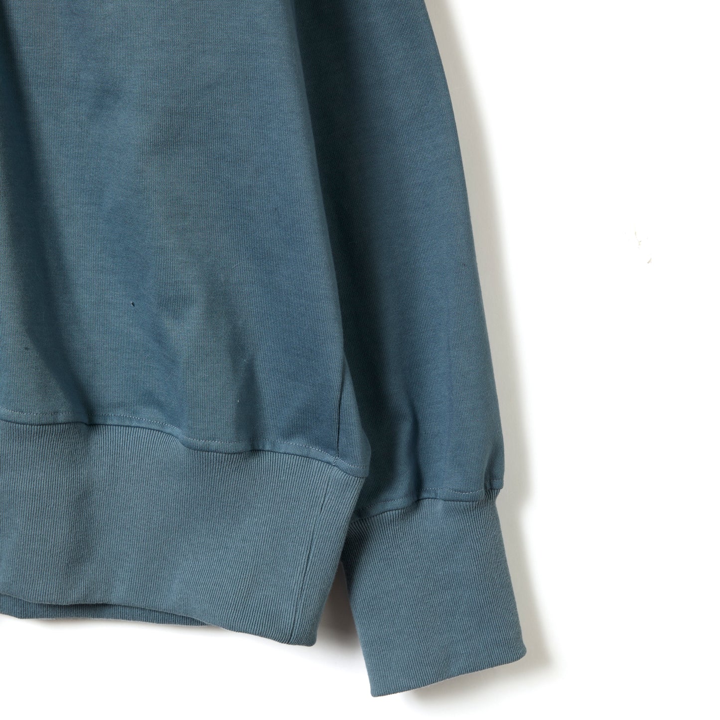 ROUND CUT HALF ZIP TOPS